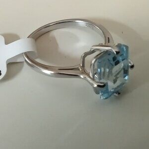 Sterling Silver Blue Topaz Ring New With Tag - Size 8